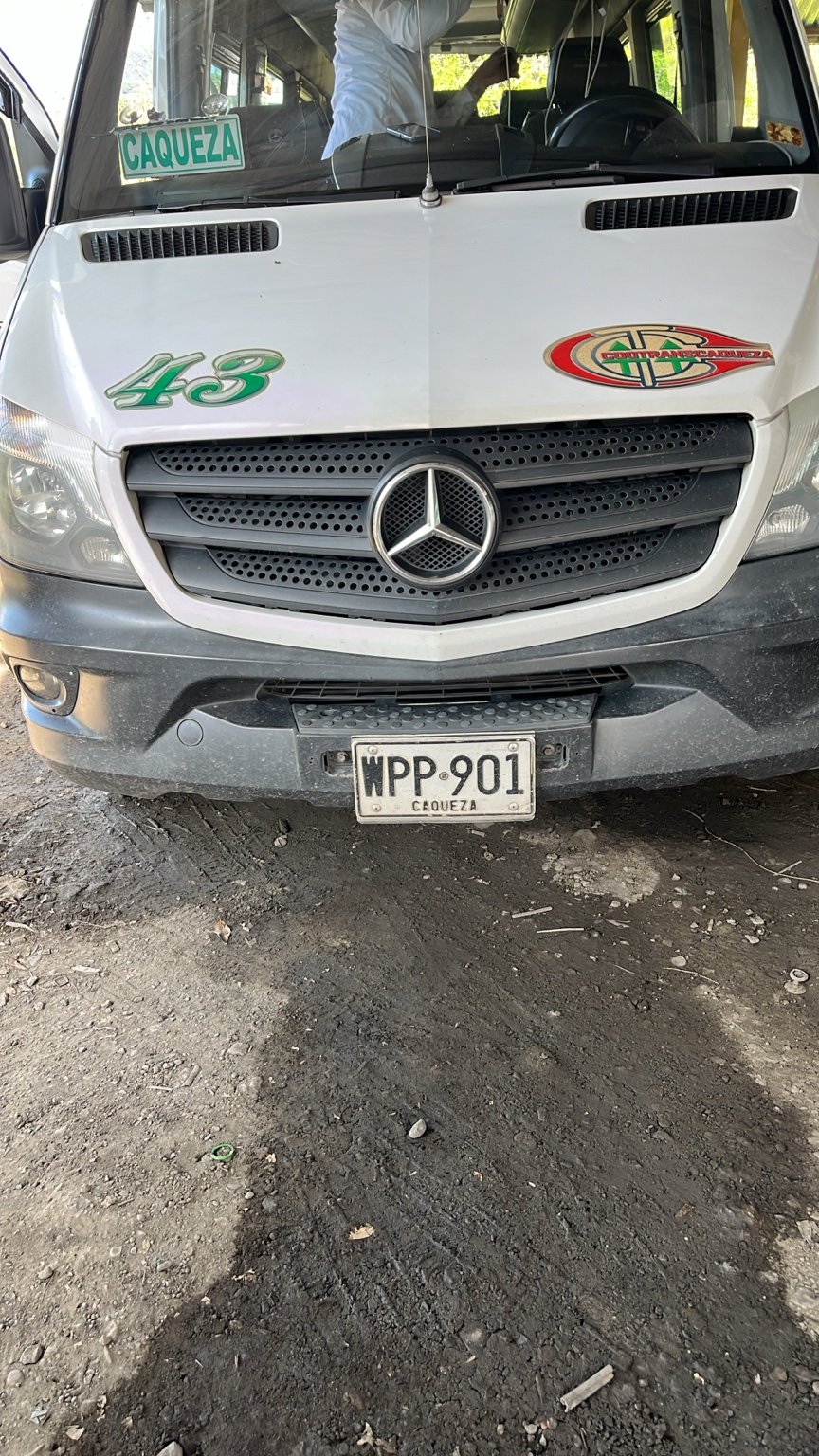 Vehículo de pasajeros atendido por Navilink
